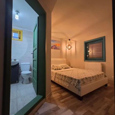 Casa Coralia Нэводари